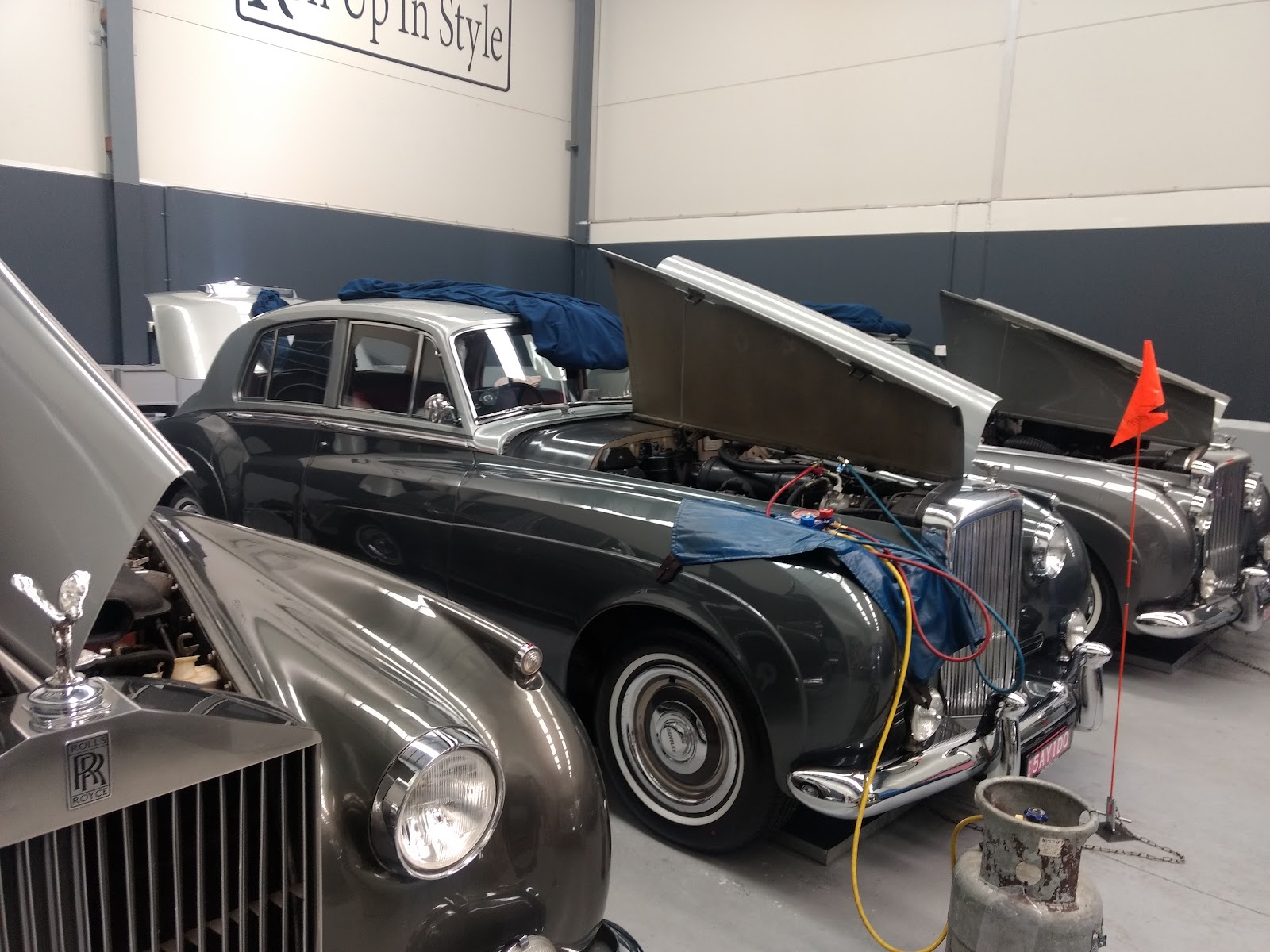 A/C work on classic Rolls-Royce and Bentley vehicles